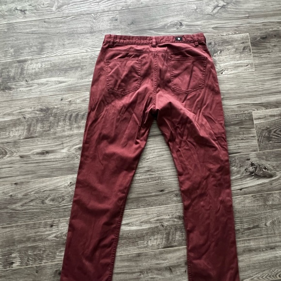 DC straight cut pants. 33 waist - Picture 3 of 3